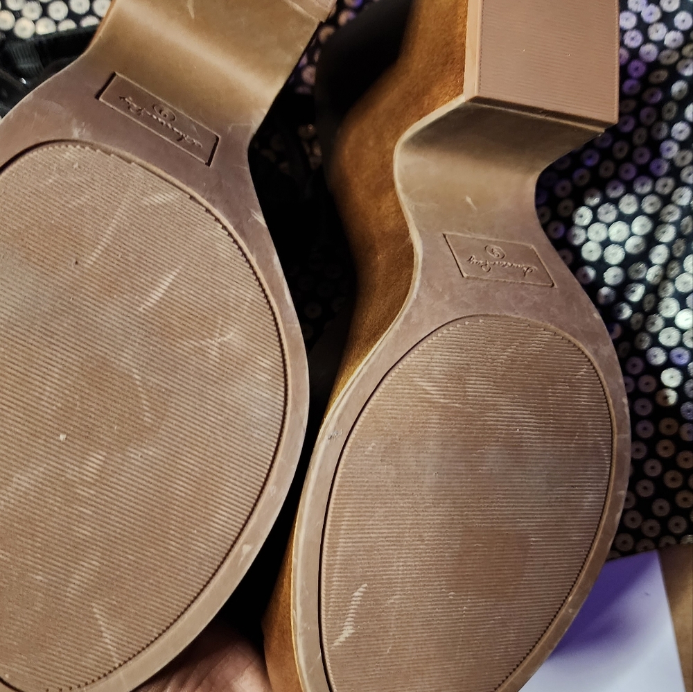 American Rag platform sandals.  Sz 9 - Picture 2 of 3